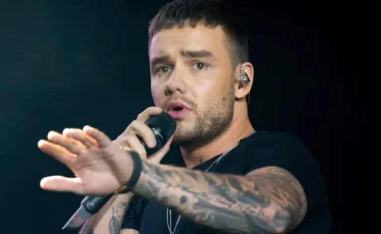 Cantante Liam Payne se lanzó desde un tercer piso, dice la policía argentina