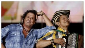 Muere el acordeonista Egidio Cuadrado, el inseparable compañero musical de Carlos Vives