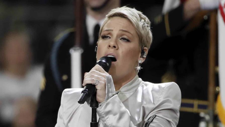 La cantante P!nk pospone parte de su gira por razones que «están fuera de su control»